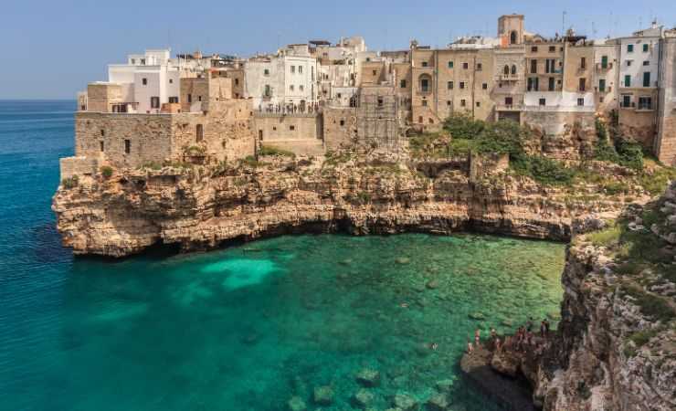 Bari