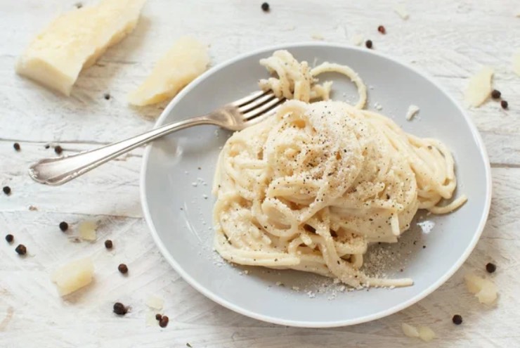 Pasta cacio e pepe