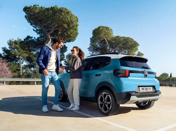 Citroen e-C3 e ragazzi (Citroen foto) - www.sciencecue.it