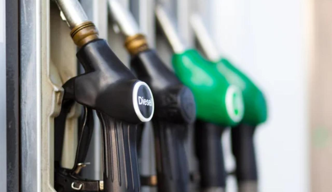 Distributore di carburante (Depositphotos foto) - www.sciencecue.it