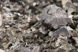 minerali, meteorite, Somalia, El Ali, scoperta, Canada, ricercatori, identificazione, ferro, nichel, composizione, Università, elaliite, elkinstantonite, metalli, Africa, Energy Close-up Engineering