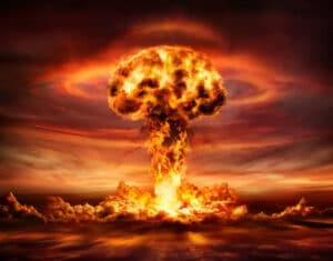 chi ha inventato la bomba atomica