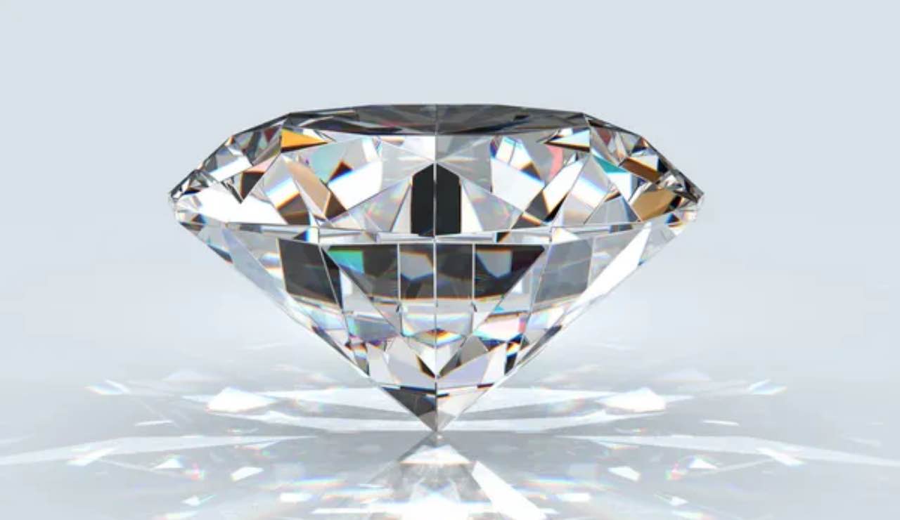 Trovato diamante 40 carati parco pubblico