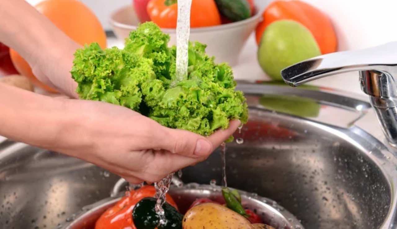 Lavare frutta e verdura
