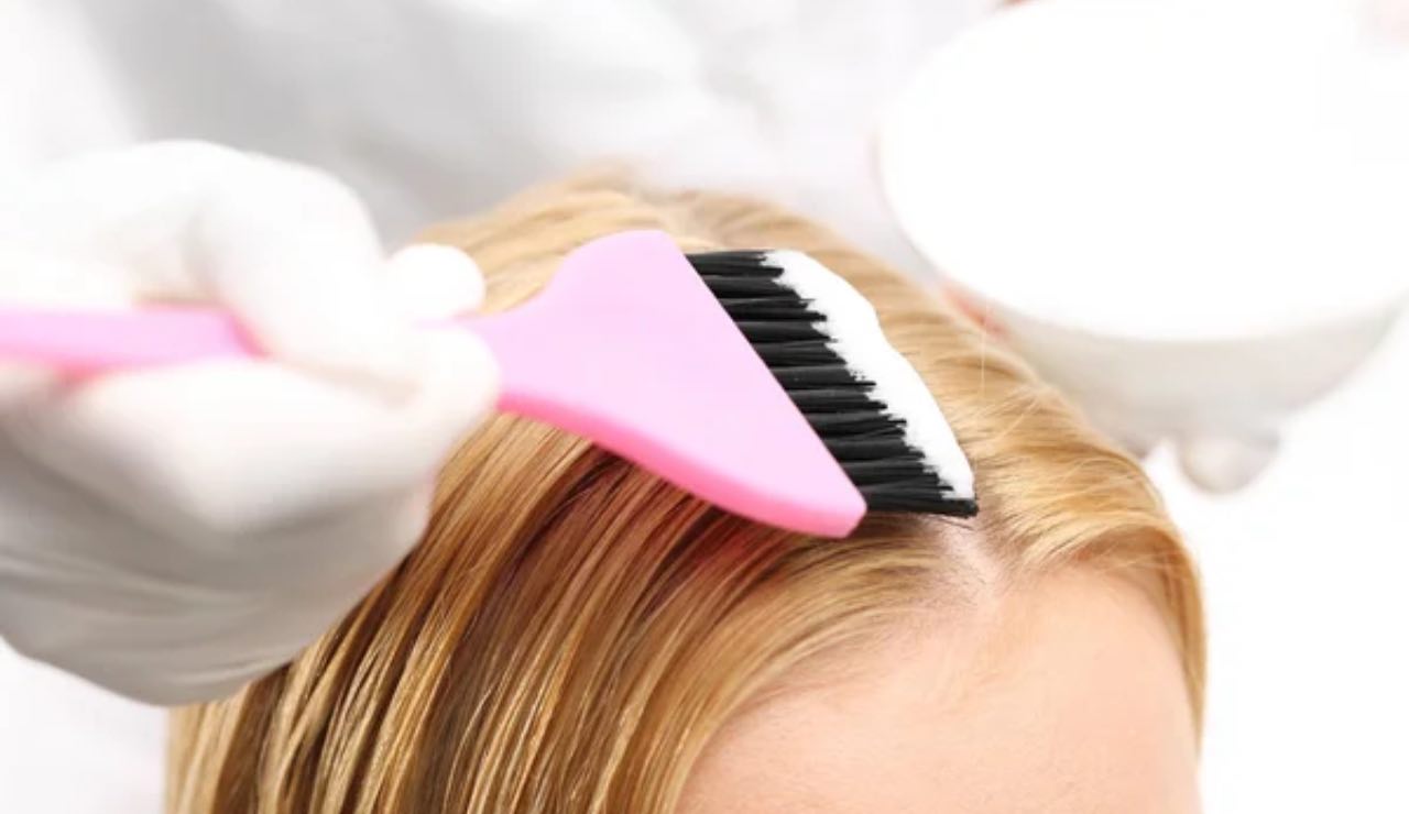 Tingere i capelli