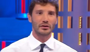 De Martino incredulo (Rai - youtube screenshot) - www.sciencecue.it